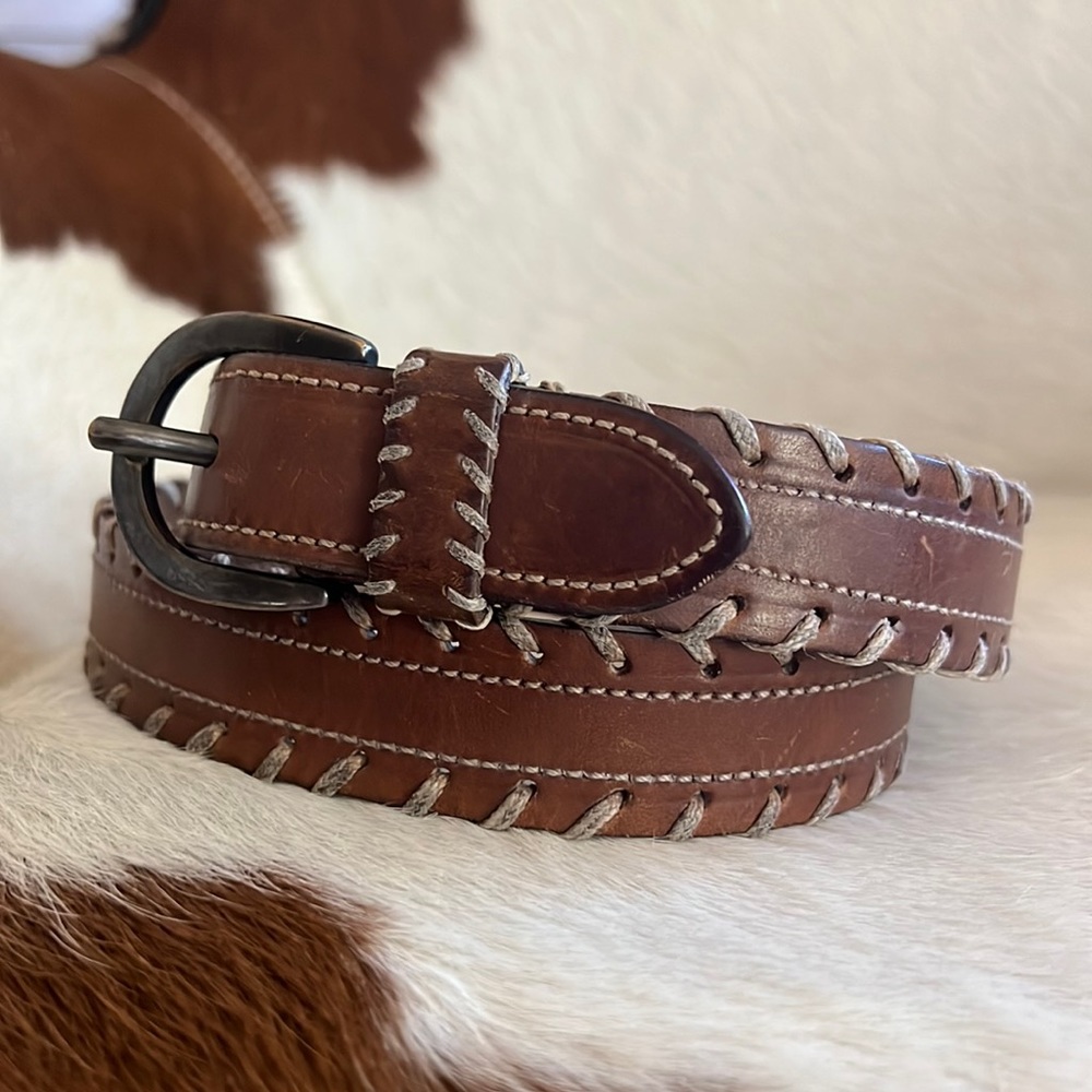 Banana Republic full grain leather Belt size 32, made in Italy, Brown
